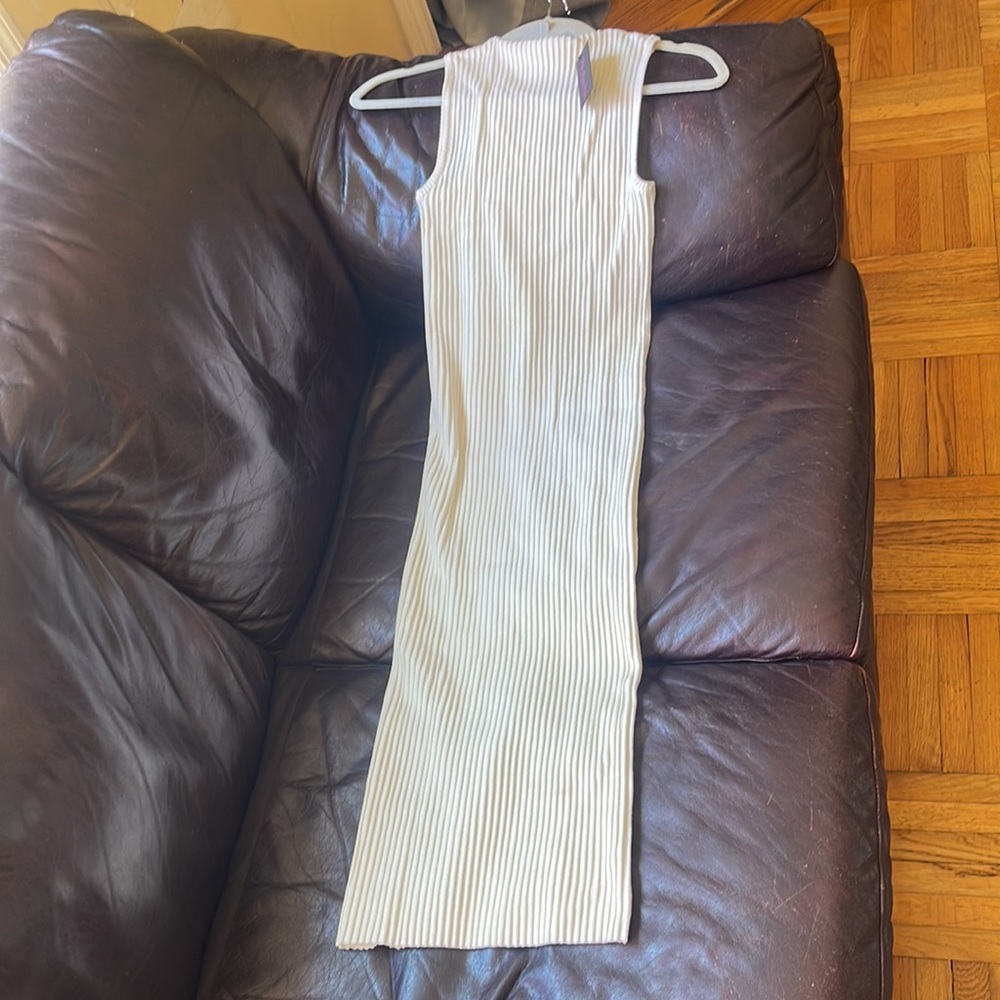 Ribbed white dress. Stretchy. Never worn